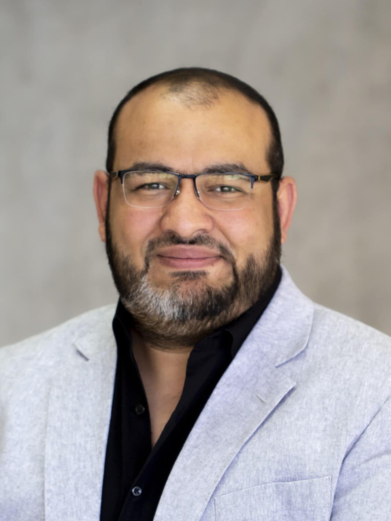 عالم الفيزياء د. محمد ثروت حسن